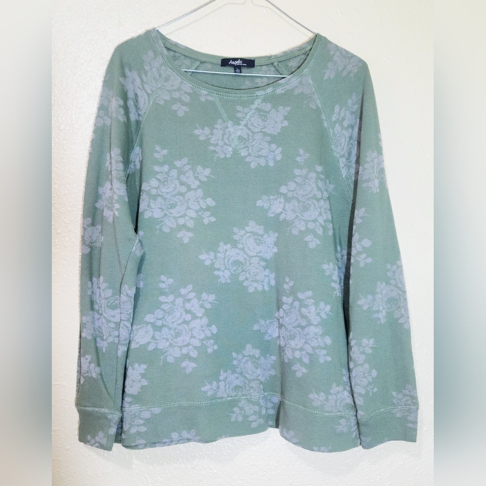 Angels Forever Young sizeL Green Crew Neck Pull Over Sweater w/ Heart Print